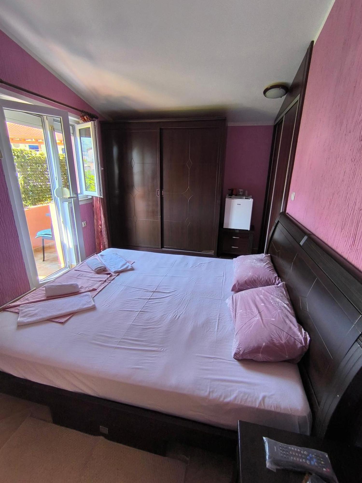 Guesthouse Lautasevic Petrovac 외부 사진