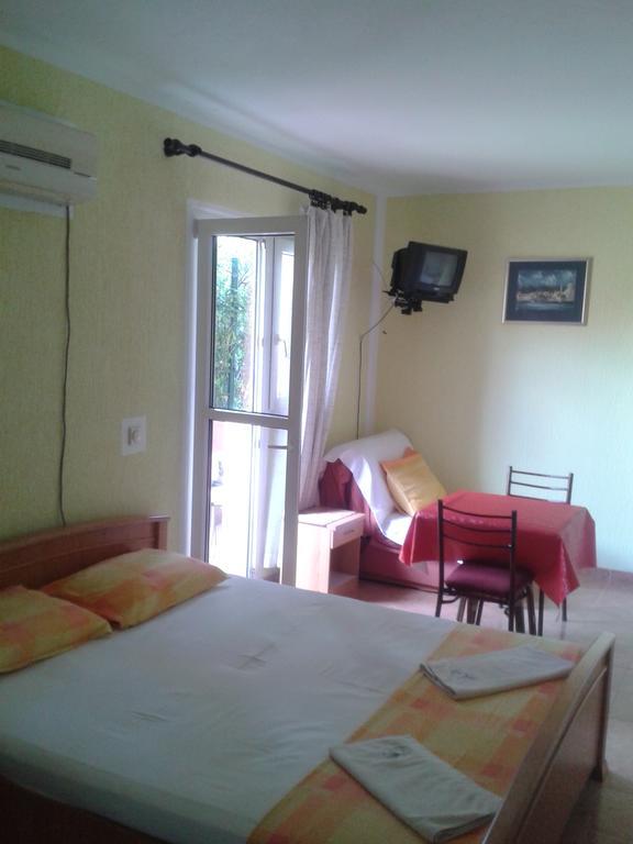 Guesthouse Lautasevic Petrovac 외부 사진