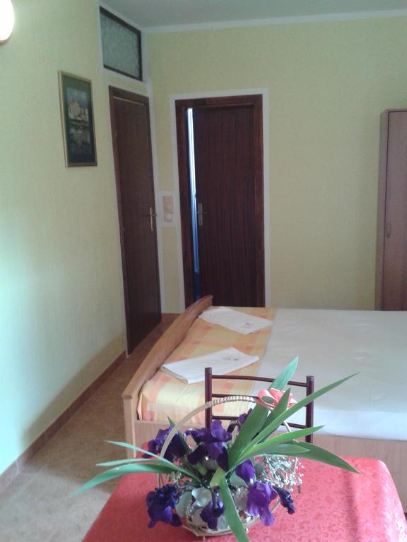 Guesthouse Lautasevic Petrovac 외부 사진