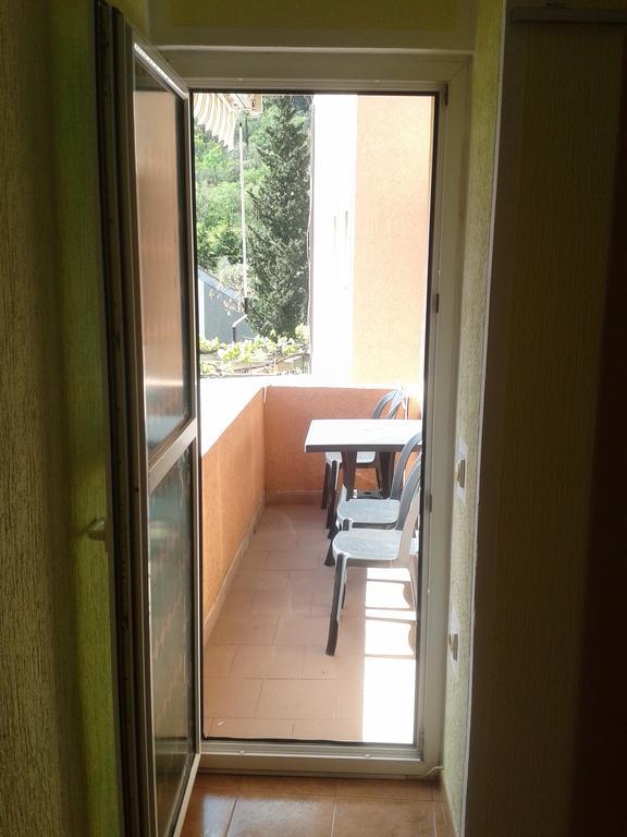 Guesthouse Lautasevic Petrovac 외부 사진